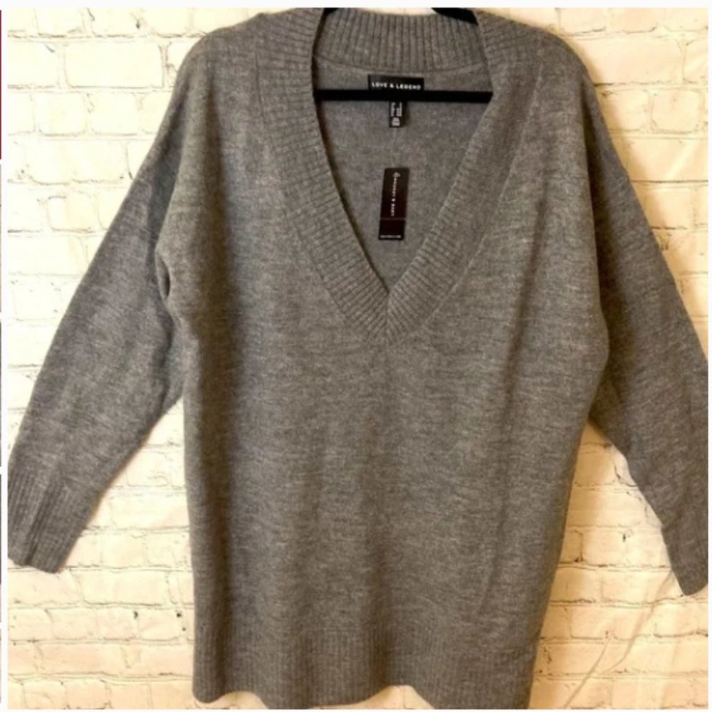 Love & Legend grey v neck sweater tunic